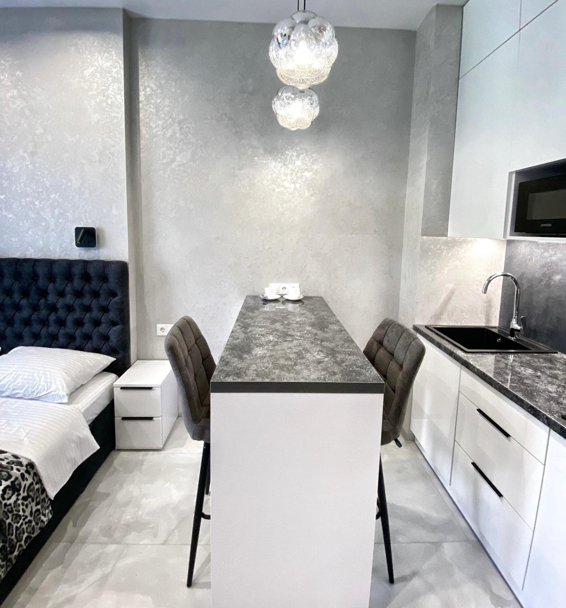Vem Apartment Калипсо Одеса Екстериор снимка